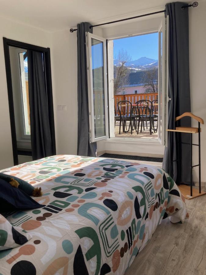 Le Gaudissart 2 Apartamento Barcelonnette Exterior foto